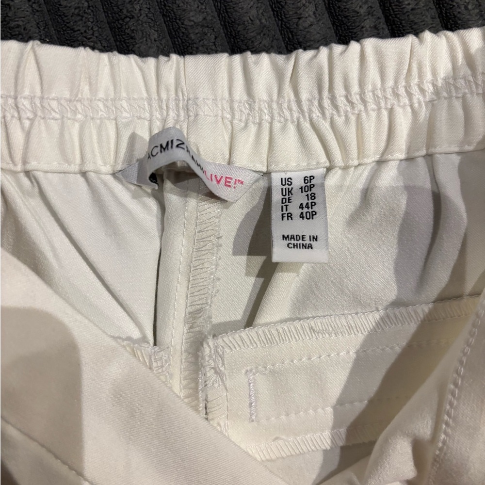 Isaac Mizrahi Live Size 6p White and black Pant - Picture 5 of 6
